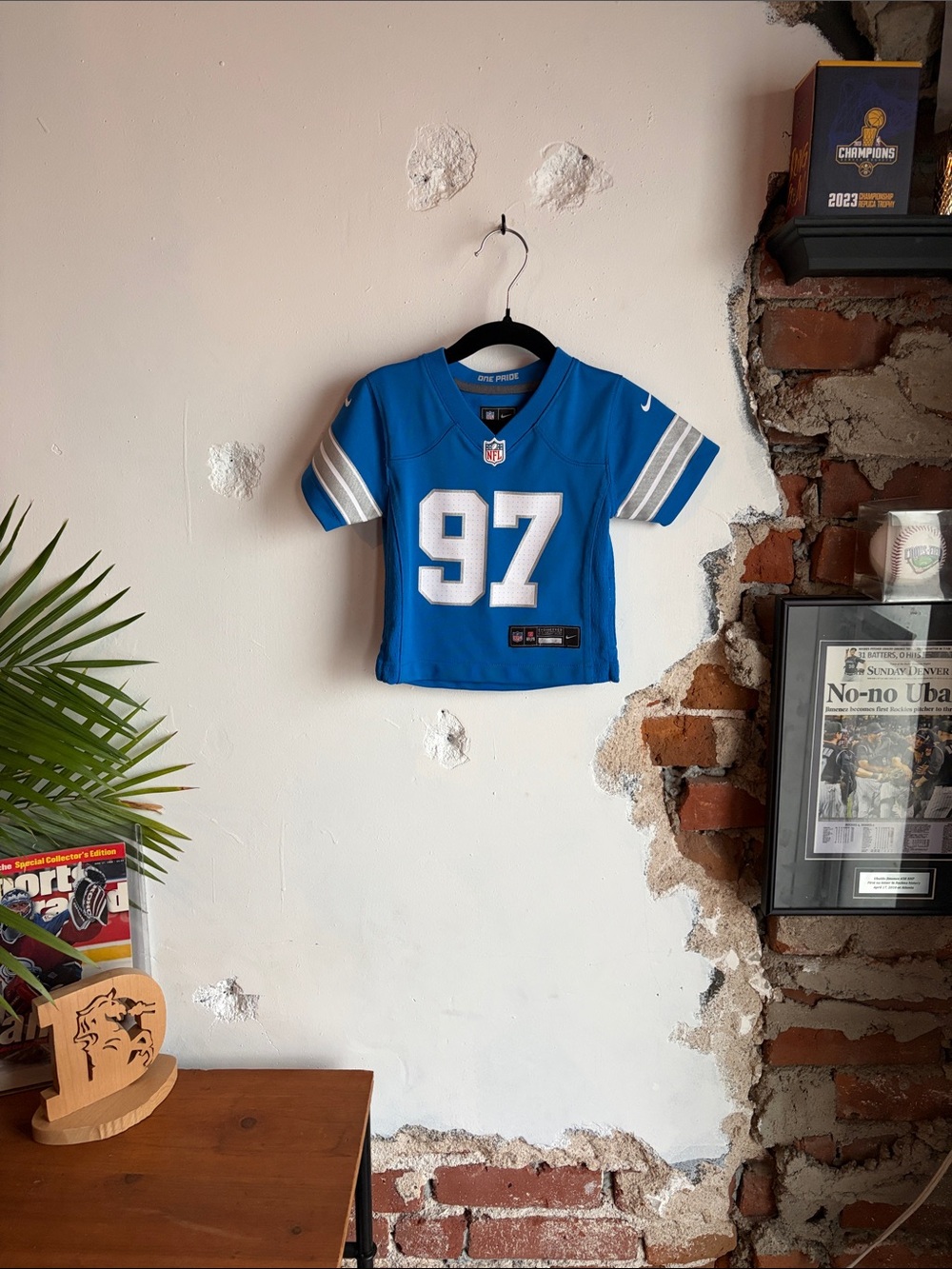 Detroit Lions Aidan Hutchinson Jersey Size 12 months